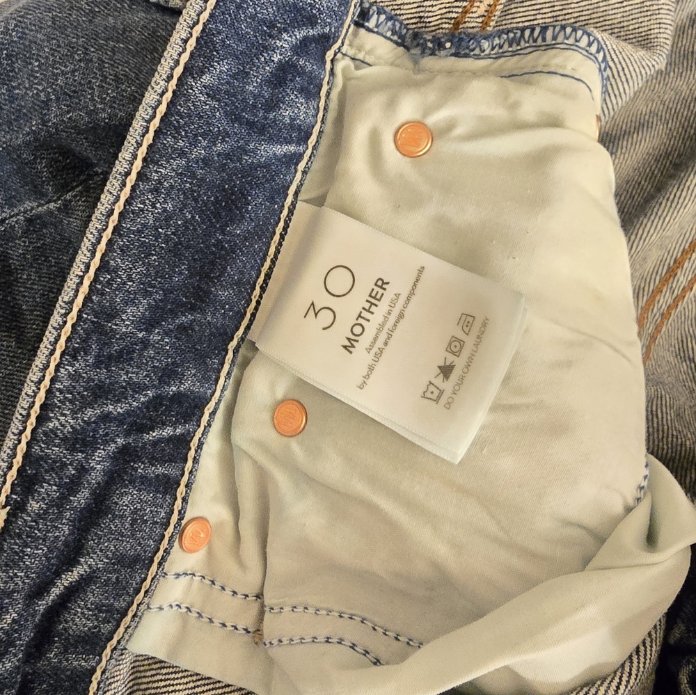 MOTHER The Tomcat Distressed Straight Leg Cropped Jeans Size 30 Mid Wash… - Picture 5 of 10